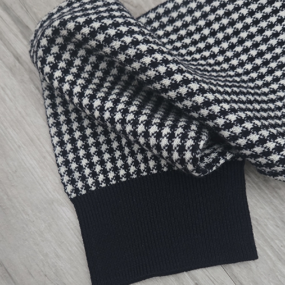 H&M Black and White Crewneck Sweater - Picture 2 of 3